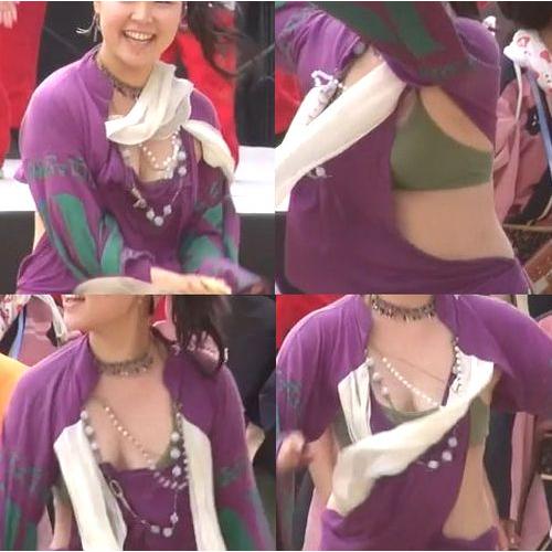 目の前でおっぱい揺らしすぎ！エロ過ぎるでしょ！！！t1-9...