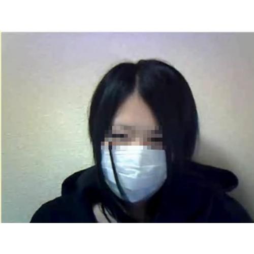 ツンツン系彼女が顔をくちゃくちゃにしかめながら