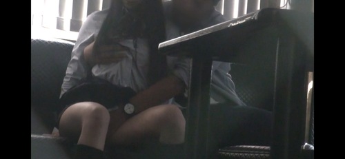 【盗撮】JKカップル カラオケでイチャイチャ