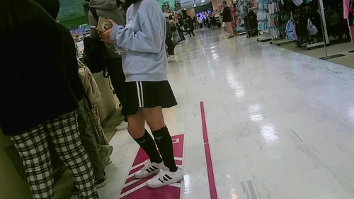 買い物中のS観察275