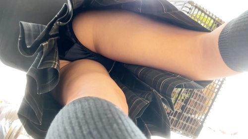 ∈106∋◇Full HDメガネ地味っ子k生の黒サテン◇