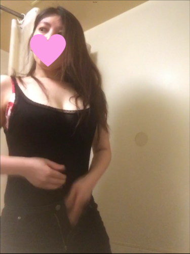 【隠し撮り/脱衣所】巨乳JDの着替え