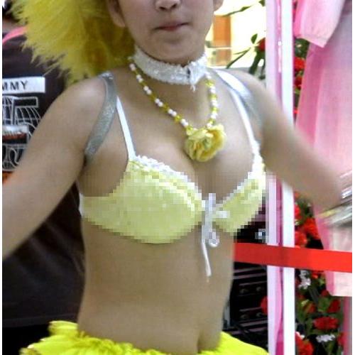 見ごたえあり！サンバダンサーさんたちの風景はとっても楽しい...