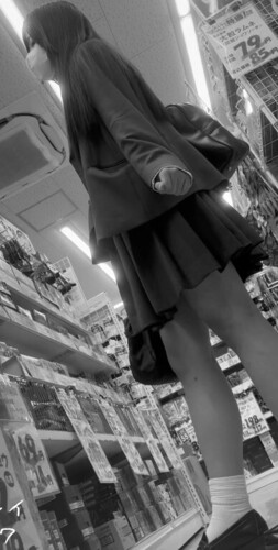 絶景#7 生パン制服ガールを粘着撮影