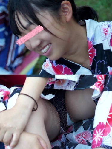 着慣れない浴衣から見える白いパンツ