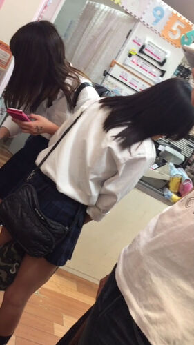 放課後お友達とお買い物