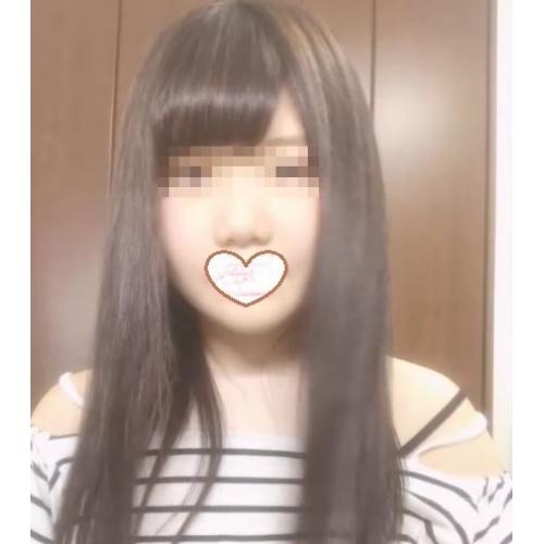 従順彼女が画面越しに堪えながらもたまらず昇天
