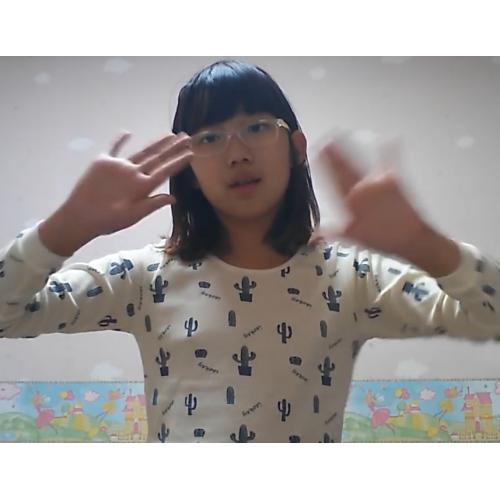 かわいい！ダンスちゃんたち！目が離せない！