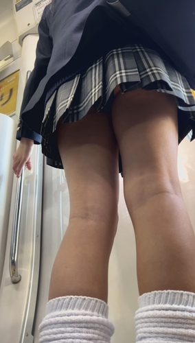 あの有名な○○高校JK！！ルーズソックスを履いたギャルJK！！