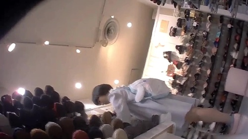 【盗撮風】デパートで買い物中の私服JKのパンチラ　約11分