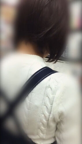 立ち読み・パンツめっくていたずら