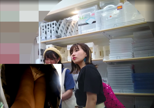 買い物中のJDを隠し撮りしてみた。