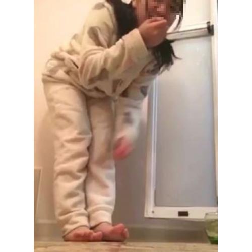 池脇〇鶴似の彼女が飲みそして〇す根っからの変態気質