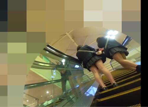 【追尾】最高級JKストーキング　追いパンチラ　その2