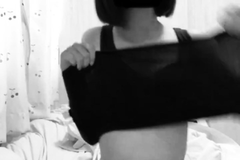 制服ぬぎぬぎ配信