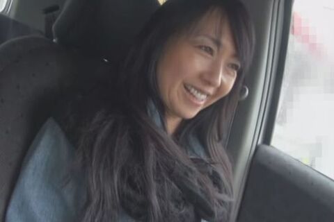 【個人撮影】素人妻ともこさん４５歳 旦那とのセックスでは満...