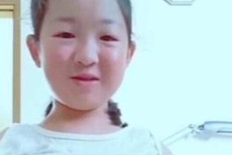 難しい曲を縦笛で吹きながら(6)