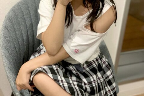 こんな子でもオナニーをもう知っている。。。