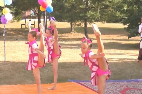 海外　チアダンス