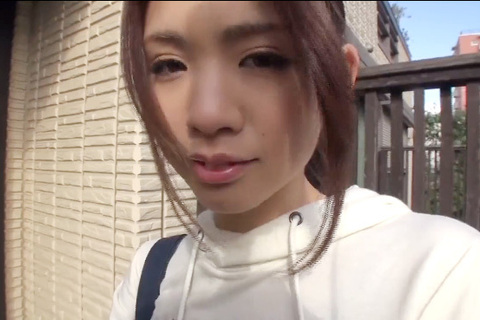 母乳若妻あおい22歳 一般男性の目の前でセックス公開！更に...