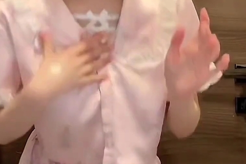 チラ見せでインプレ稼ぎ