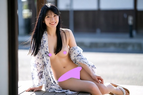【高画質】浴衣はだけ露出〜夏の縁側で笑顔全開おっぱい＆開脚...