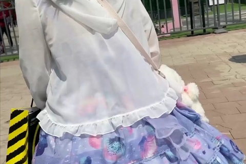 イベント会場逆さ