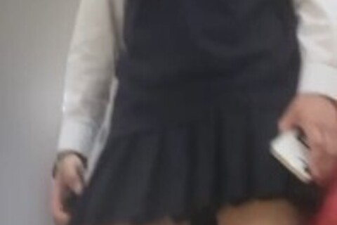 絶景＃47  パンツを撮られてオナりだす制服ガール