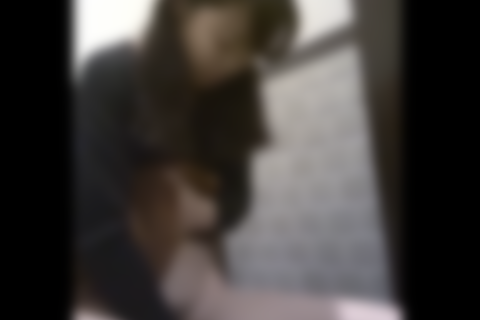 トイレ・ストーリー④ 桐●美玲似 SS級の超美人が大股開き...