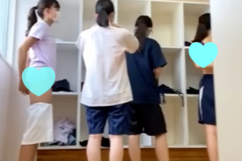 JK テニス部 更衣室