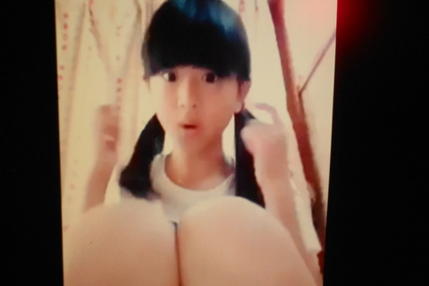 TikTok　少女　ダンス　2