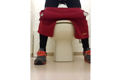 トイレ 限界おしっこ我慢 お漏らし