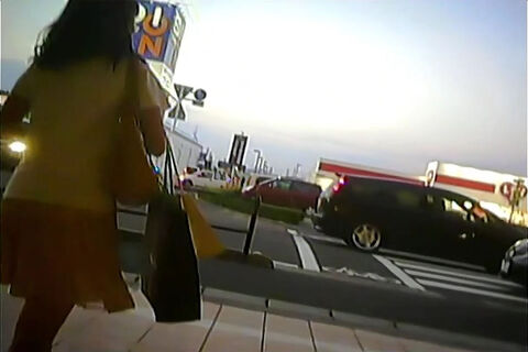 デパートの女の子