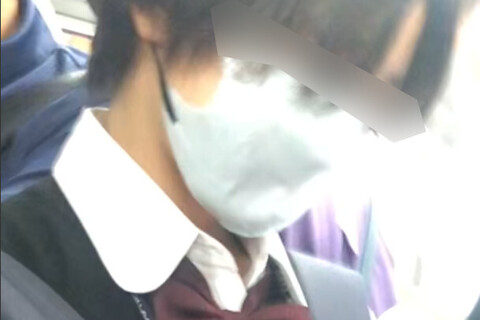 【電車***】【リアル】単語を勉強しながら触られる芋っ娘真...