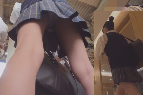 リアル激カワ制服JKたちを逆さパンチラ盗撮風！
