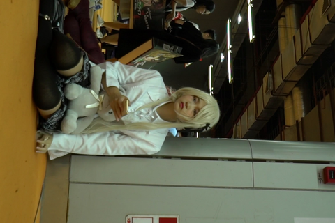 高画質 アジア圏のコスプレ逆さ70