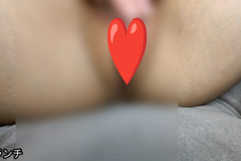 【ひよりちゃん】オマンコ小陰唇と中身までほぼ丸見え！！【極...