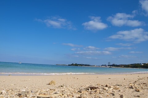 熱い砂上に舞う天使達！part1