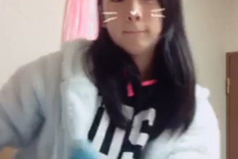 ガードの甘いチラチラ美人3608