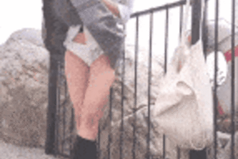 【レジェンド2】彼氏にだけ！暴風にスカートをめくられる制服...