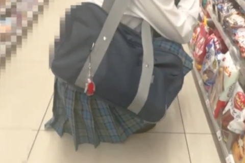 まっまさかの！！ノーパン