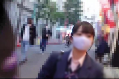 制服ちゃんに密着・パンティー撮影・限界までお触り♡