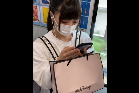 対面　まぼろし級美少女　美脚ショット