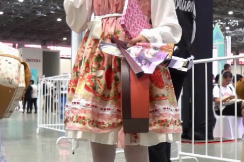 高画質 アジア圏のコスプレ逆さ28