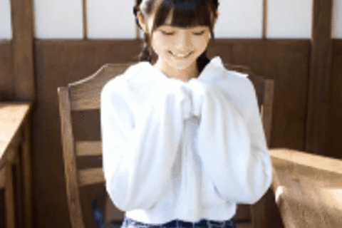 【極】【動画】S級三つ編みちっぱい美少女！制服脱いでちっぱ...