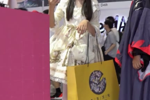 高画質 アジア圏のコスプレ逆さ50