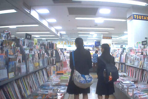 お友達と立ち読み