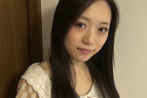 ★電子写真集104枚★クリスタル系美少女の透明感は純度99...