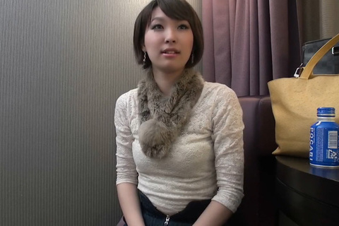 美人で清楚な本物ＣＡが何を思ったのか自らハメ撮り志願！超敏...