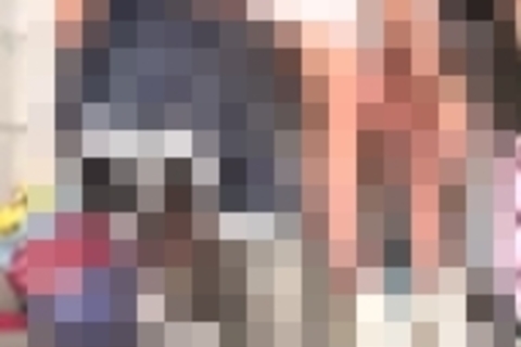 おともだちと外で仲良くお着換え